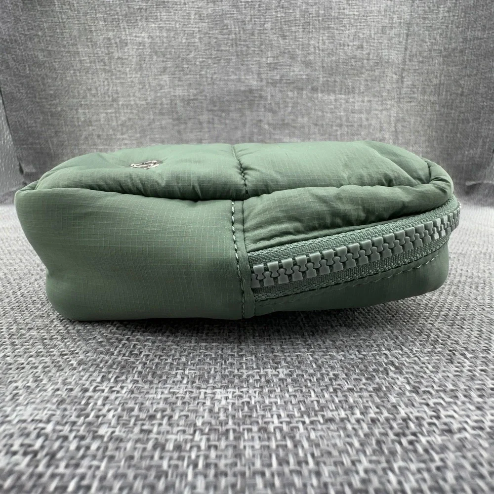 Lululemon Everywhere Belt Bag Green Quilted Puffer Crossbody Travel Running